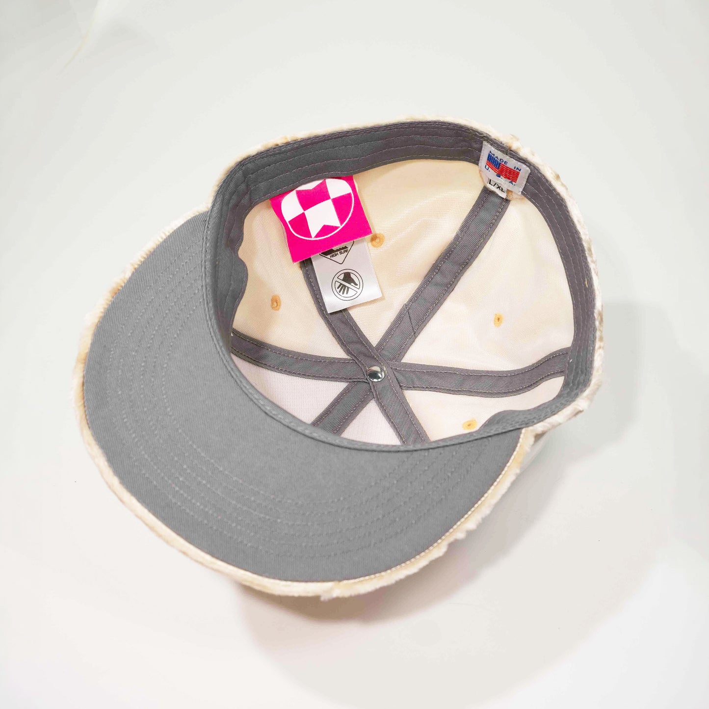 Textured Fitted Hat *BLONDE*